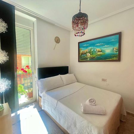 Habitacion Privada En Piso Compartido บาเลนเซีย ภายนอก รูปภาพ