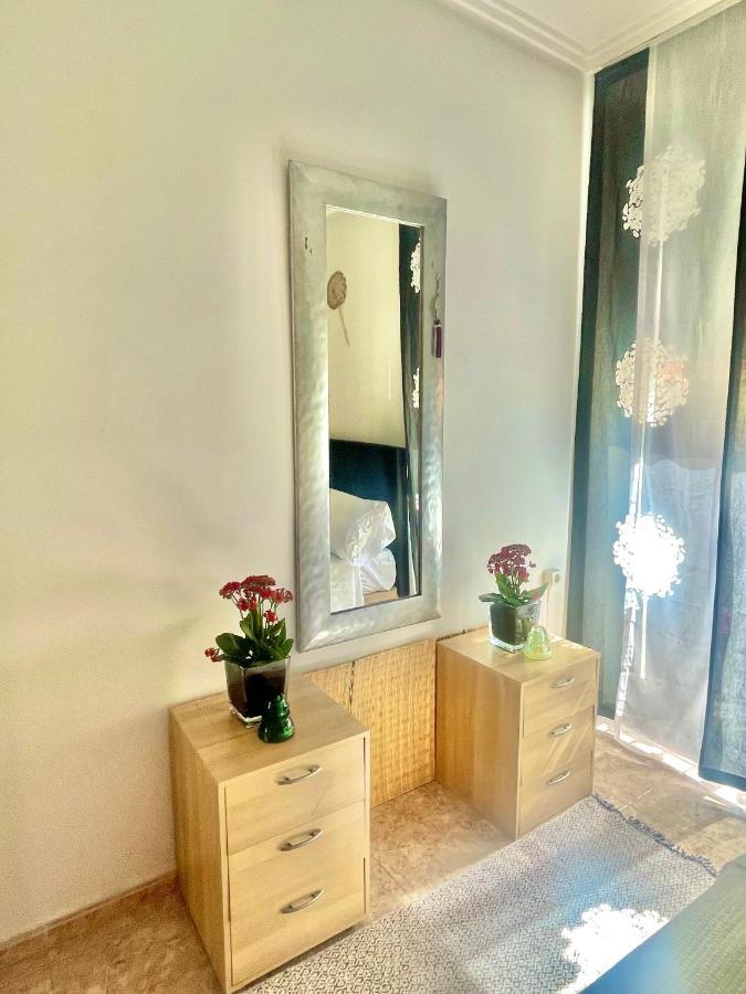 Habitacion Privada En Piso Compartido บาเลนเซีย ภายนอก รูปภาพ